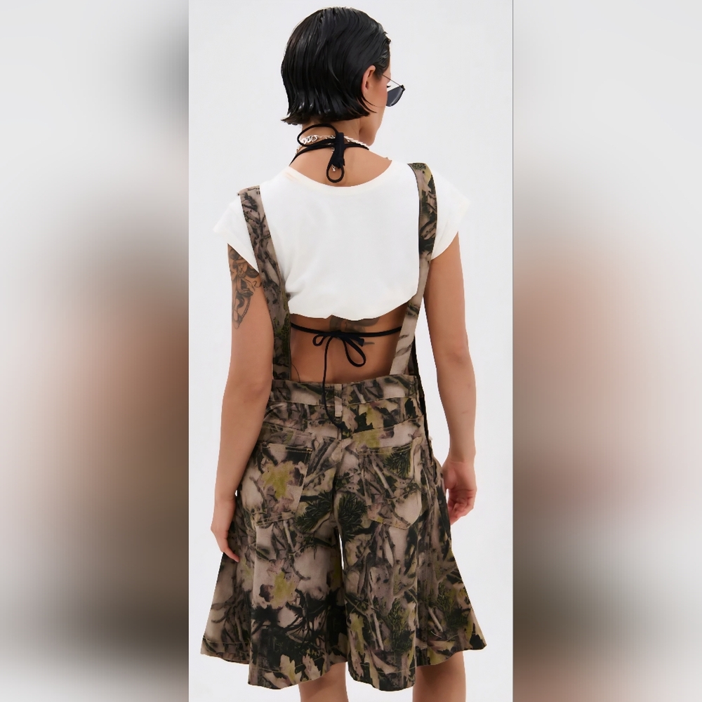 Sold Out AKIRA Carmine Oversized Camouflage Overalls Shorts Shortalls SZ LG - Picture 7 of 9